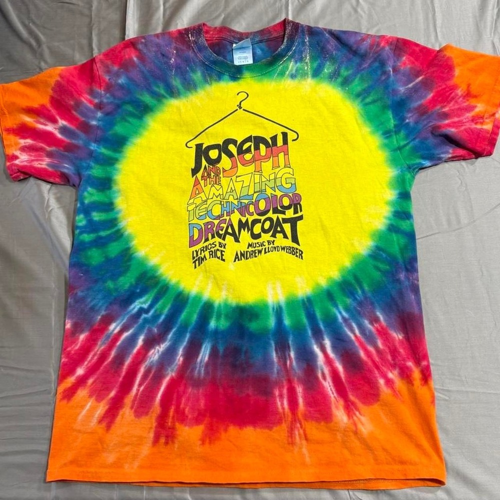 Men's size Large t shirt Joseph and the Amazing Technicolor Dreamcoat multicolor